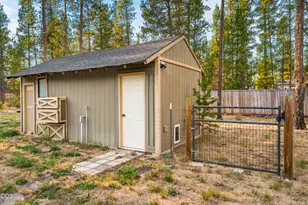 17040 Kasserman Dr, Bend, OR 97707 - Photo 36