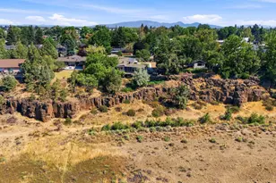 655 NW Canyon Dr, Redmond, OR 97756 - Photo 44