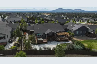 2440 SW 43rd Place, Redmond, OR 97756 - Photo 52