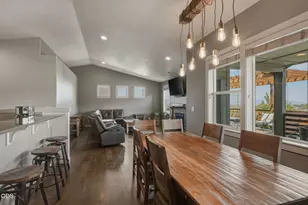 2440 SW 43rd Pl, Redmond, OR 97756 - Photo 8