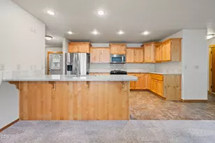 2330 NW 10th St, Redmond, OR 97756 - Photo 10