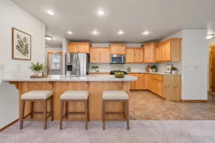 2330 NW 10th St, Redmond, OR 97756 - Photo 12