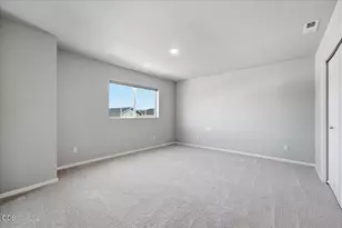 20621 SE Gemstone Ave, Bend, OR 97702 - Photo 32
