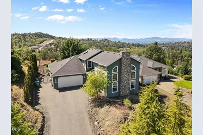 1583 Panoramic Loop, Grants Pass, OR 97527 - Photo 54