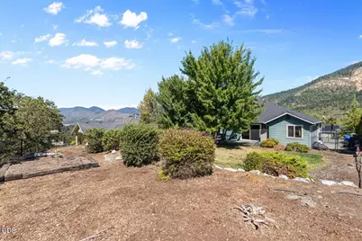 1583 Panoramic Loop, Grants Pass, OR 97527 - Photo 44