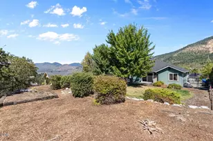 1583 Panoramic Loop, Grants Pass, OR 97527 - Photo 44