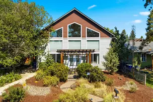 1354 NW Baltimore Ave, Bend, OR 97703 - Photo 1