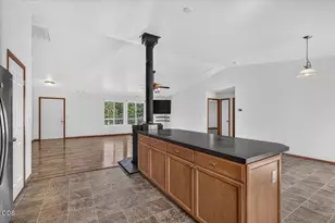 13021 E Antelope Rd, Eagle Point, OR 97524 - Photo 14