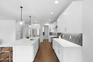 2621 NW Sky Vis Ct, Bend, OR 97703 - Photo 10