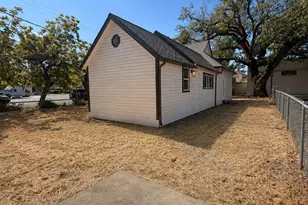 316 SE 8th St, Grants Pass, OR 97526 - Photo 10