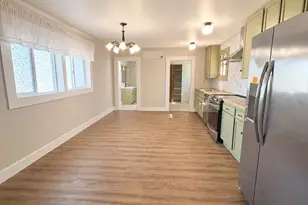 316 SE 8th St, Grants Pass, OR 97526 - Photo 4