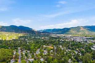 1441 NW B St, Grants Pass, OR 97526 - Photo 38