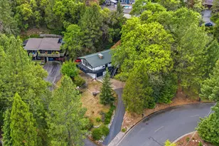 1441 NW B St, Grants Pass, OR 97526 - Photo 40