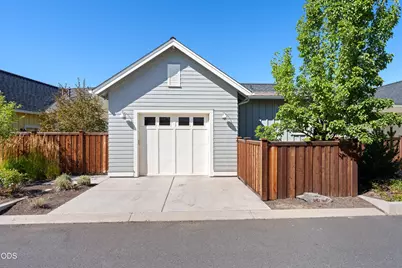 2765 NW High Lakes Loop, Bend, OR 97703 - Photo 34