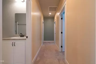 656 Nobility Drive, Medford, OR 97501 - Photo 20