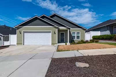 656 Nobility Drive, Medford, OR 97501 - Photo 40