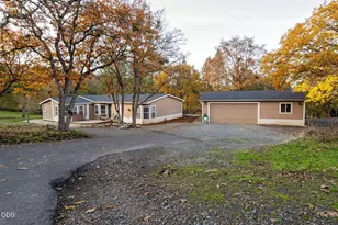 2285 Jasmine Ave, Medford, OR 97501 - Photo 6