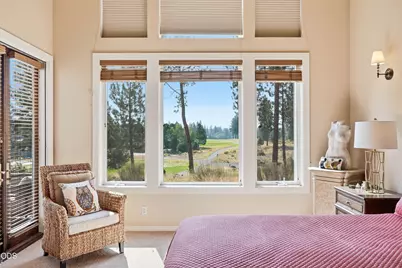 61927 Fall Creek Loop, Bend, OR 97702 - Photo 20