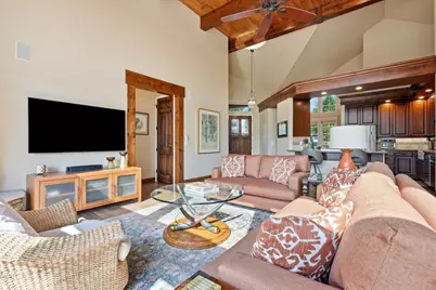 61927 Fall Creek Loop, Bend, OR 97702 - Photo 10