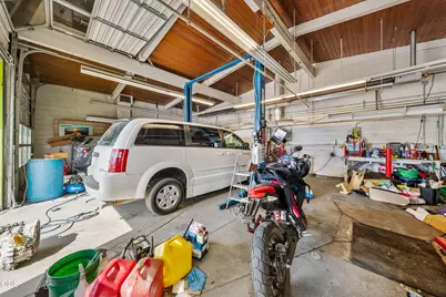 348 N Riverside Avenue, Medford, OR 97501 - Photo 24