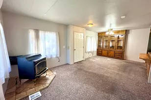 19950 Driftwood, Bend, OR 97702 - Photo 8