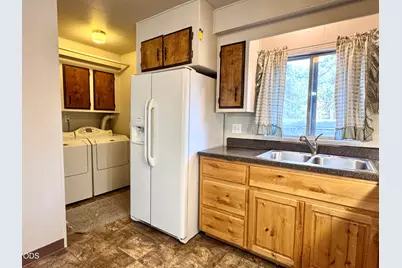 19950 Driftwood #UNIT 324, Bend, OR 97702 - Photo 6