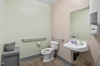 [Address not provided], Medford, OR 97502 - Photo 14