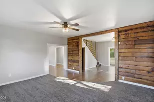 1102 SW Oak St, Grants Pass, OR 97526 - Photo 12