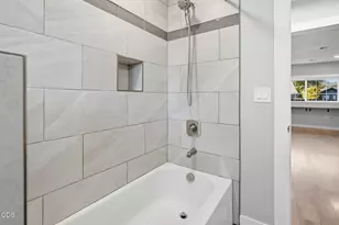 1102 SW Oak St, Grants Pass, OR 97526 - Photo 20