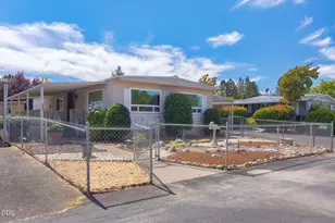 2351 SW Webster Rd, Grants Pass, OR 97526 - Photo 2