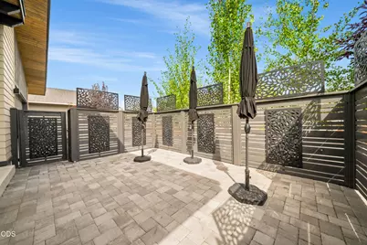 1036 N Forest Edge Drive, Sisters, OR 97759 - Photo 40