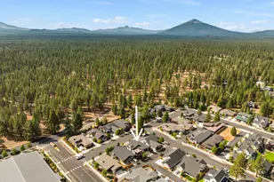 1036 N Forest Edge Dr, Sisters, OR 97759 - Photo 44