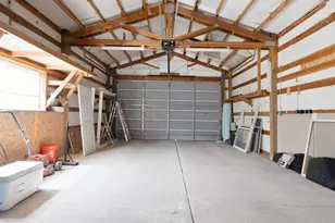 211 S Wasco Ave, Chiloquin, OR 97624 - Photo 54