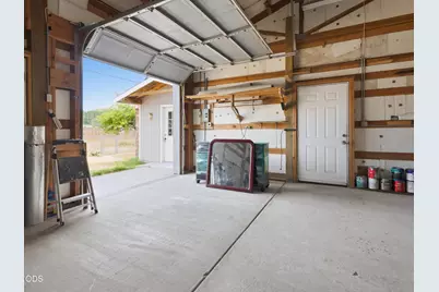 211 S Wasco Avenue, Chiloquin, OR 97624 - Photo 56