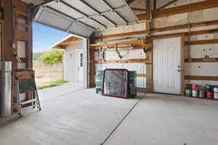 211 S Wasco Ave, Chiloquin, OR 97624 - Photo 56