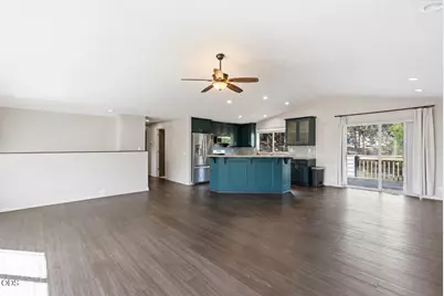 3037 NE Purcell Boulevard, Bend, OR 97701 - Photo 10