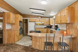 11800 Tingley Ln, Klamath Falls, OR 97603 - Photo 18