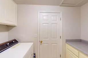1259 N Modoc Ave, Medford, OR 97504 - Photo 34