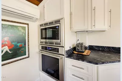 105 W Pine Street, Jacksonville, OR 97530 - Photo 14