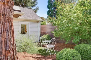 105 W Pine St, Jacksonville, OR 97530 - Photo 48
