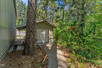 232 Riessen Road, Grants Pass, OR 97526 - Photo 44