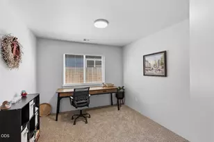 1880 Aster St, Medford, OR 97501 - Photo 24