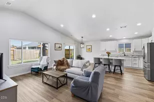 1880 Aster St, Medford, OR 97501 - Photo 18