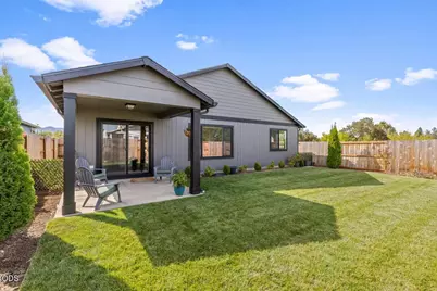 1880 Aster Street, Medford, OR 97501 - Photo 32