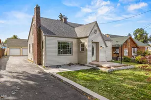 4634 Crosby, Klamath Falls, OR 97603 - Photo 2