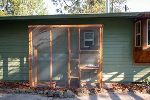 20941 Desert Woods Dr, Bend, OR 97702 - Photo 24