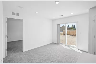 51743 Morning Pine Dr, La Pine, OR 97739 - Photo 14