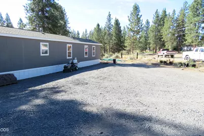 33983 Copperfield Drive, Chiloquin, OR 97624 - Photo 2