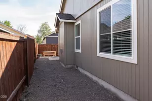 20062 Mt Faith Pl, Bend, OR 97702 - Photo 24