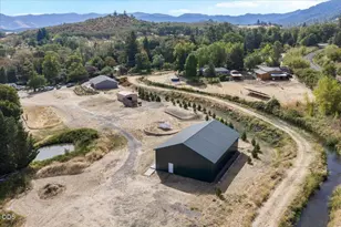 907 Neil Creek Rd, Ashland, OR 97520 - Photo 38